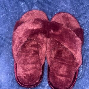 Luxurious Maroon Women's Slippers